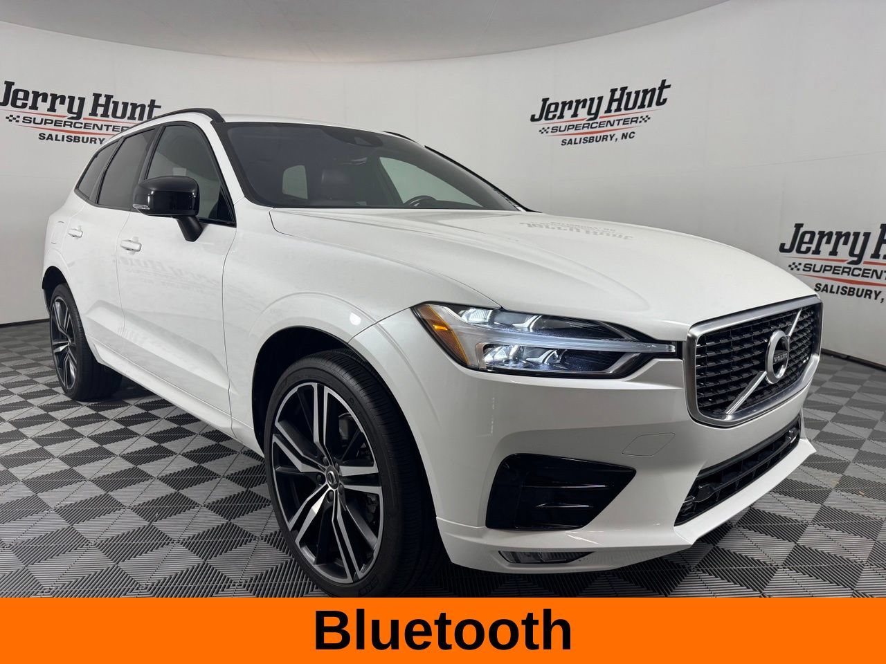 Used 2020 Volvo XC60 T5 R-Design AWD/4WD image 6