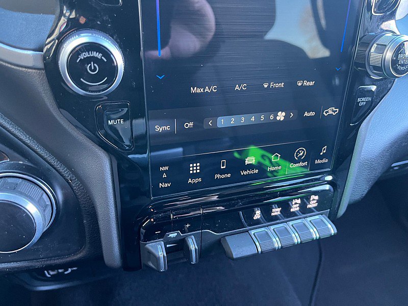 Used 2024 RAM 2500 Big Horn w/ Night Edition image 28