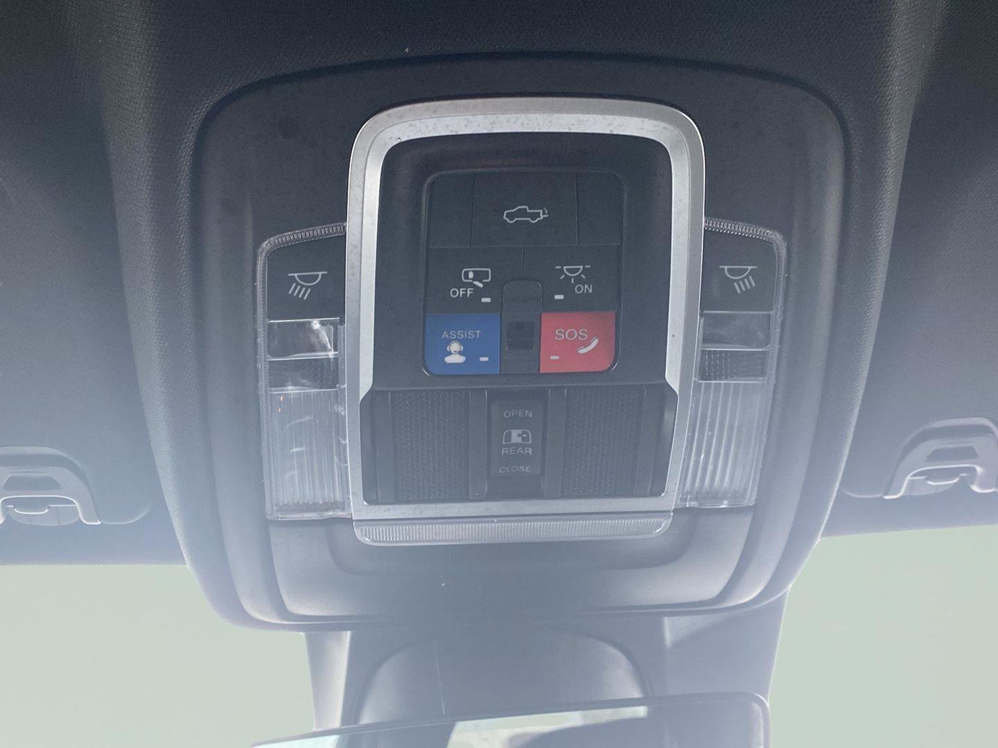 Used 2023 RAM 1500 Laramie AWD/4WD image 27