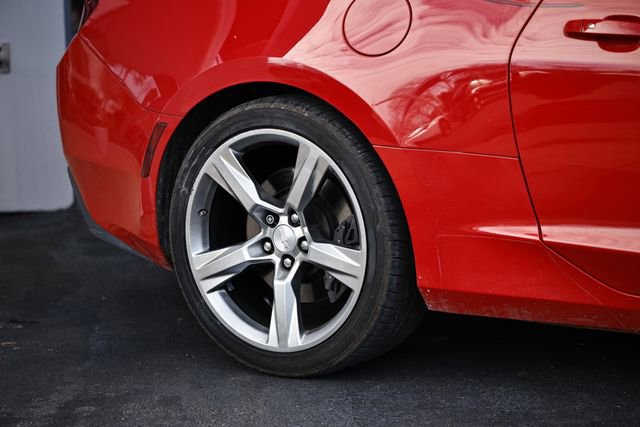 Used 2018 Chevrolet Camaro SS image 6