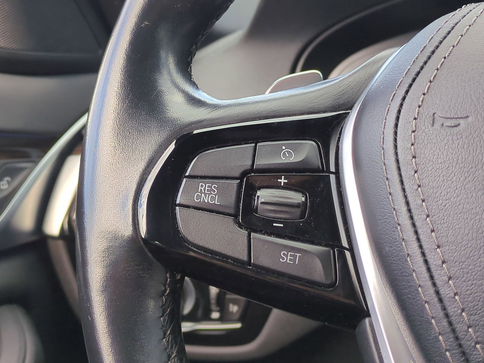 Used 2019 BMW 530e image 19