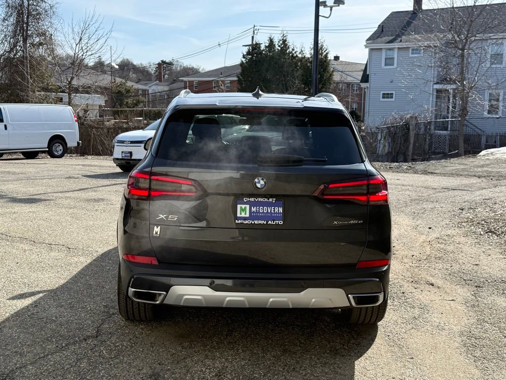 Used 2021 BMW X5 xDrive45e w/ Executive Package image 4