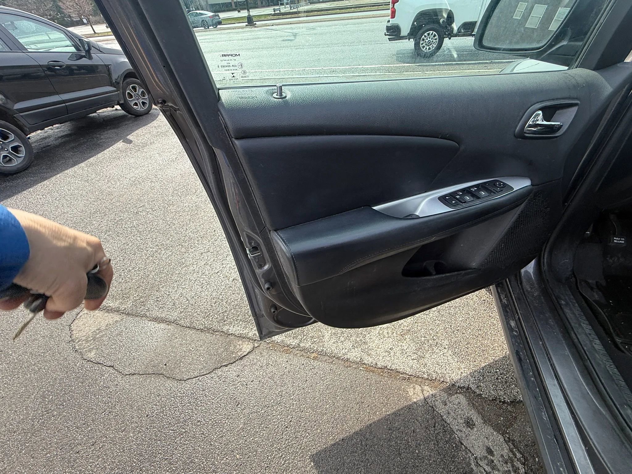 Used 2018 Dodge Journey SE image 21