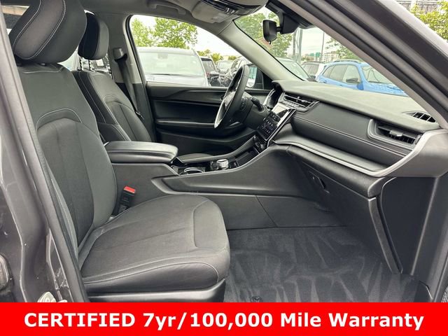Certified 2023 Jeep Grand Cherokee L Laredo AWD/4WD image 6