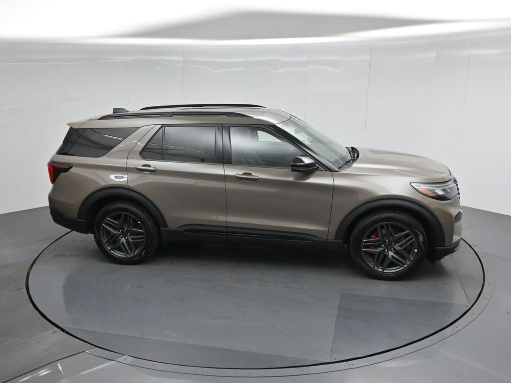 New 2026 Ford Explorer ST w/ Sun And Sound Package image 54