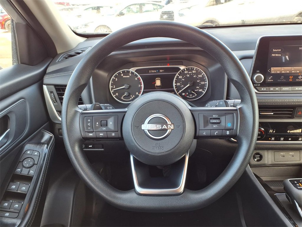 Used 2024 Nissan Rogue SV image 21