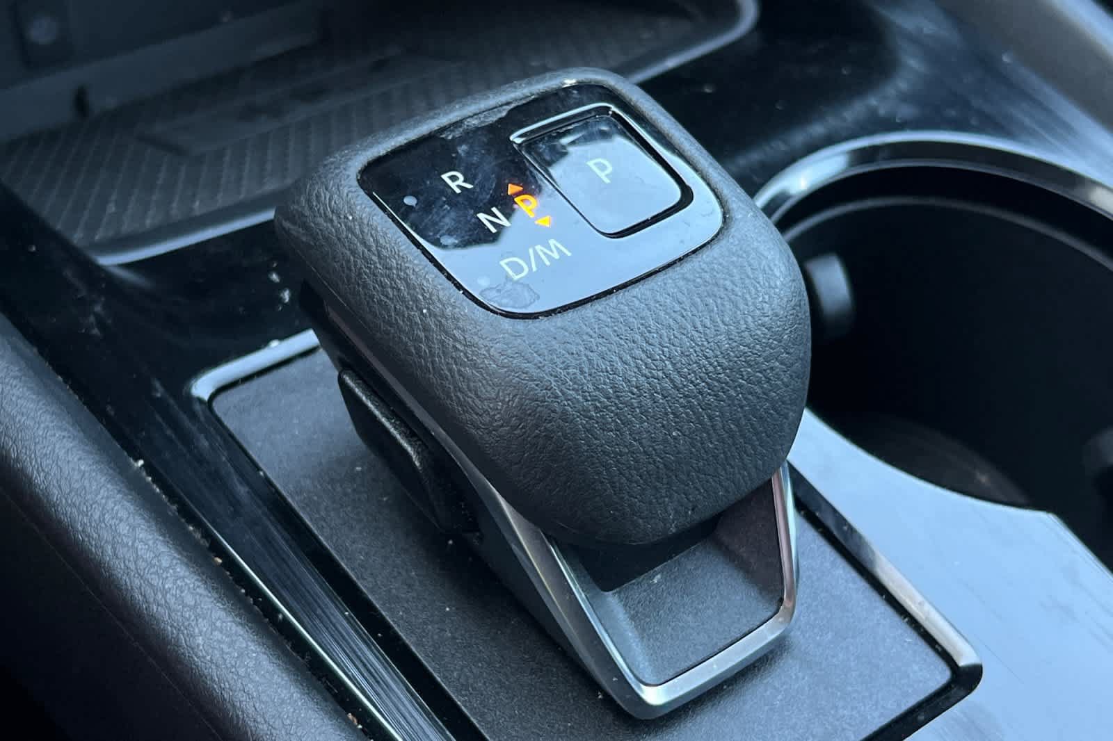 Used 2023 Nissan Rogue SV FWD image 22