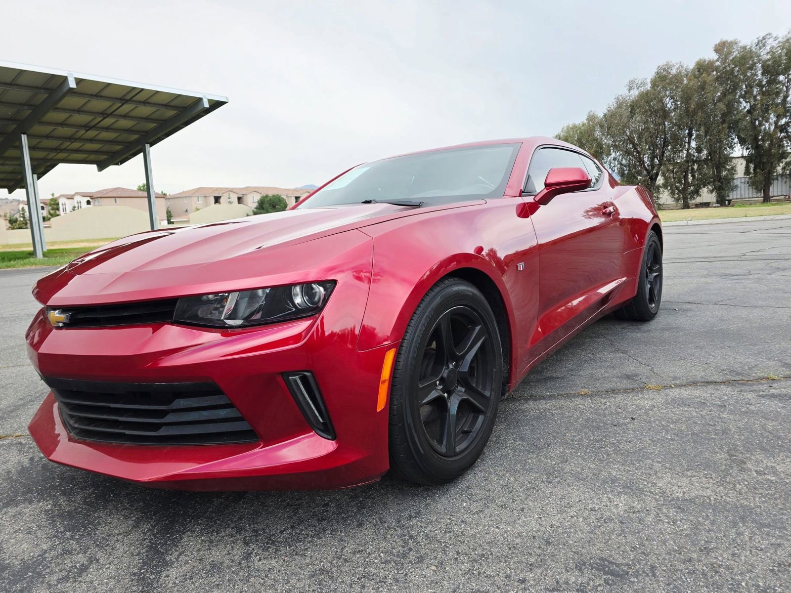 Used 2018 Chevrolet Camaro LT RWD image 4