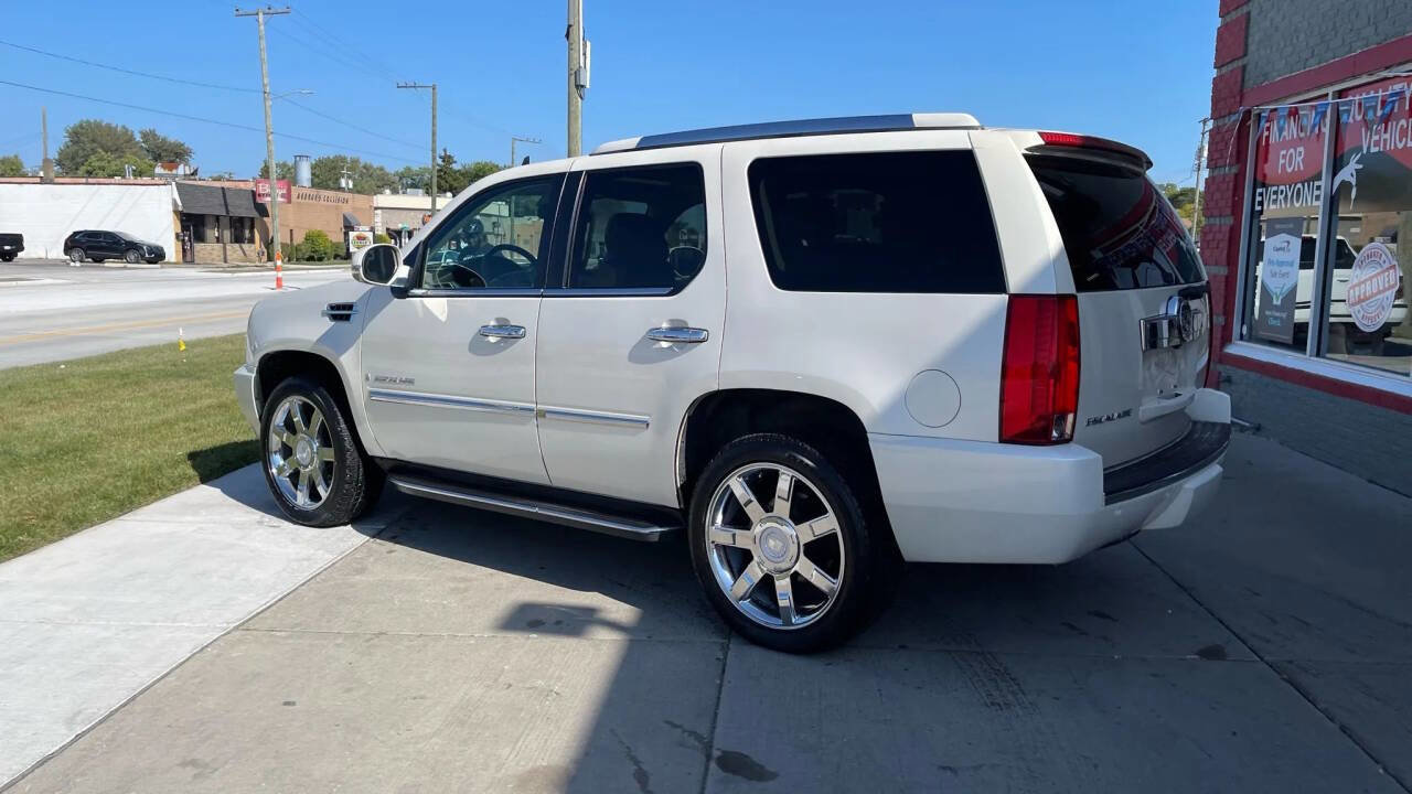 Used 2007 Cadillac Escalade AWD w/ Information Package image 8