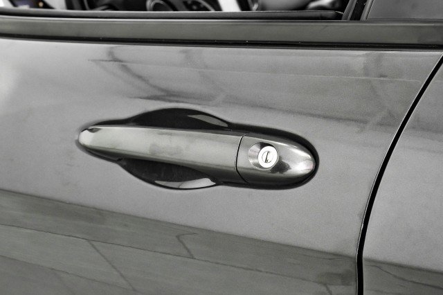 Used 2017 Jeep Cherokee Trailhawk w/ Cold Weather Group image 36