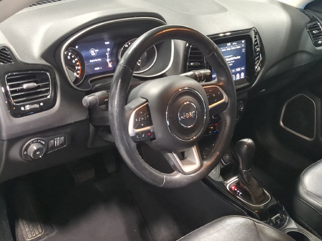 Used 2019 Jeep Compass Limited AWD/4WD image 12