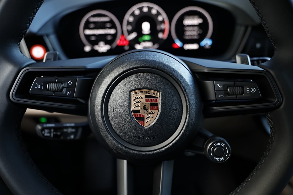 New 2026 Porsche Cayenne S image 35