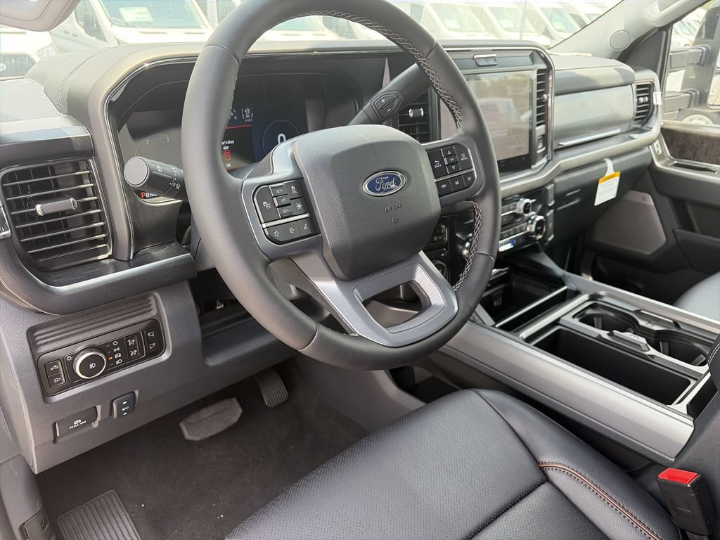 New 2026 Ford F250 Lariat w/ Black Appearance Package AWD/4WD image 11