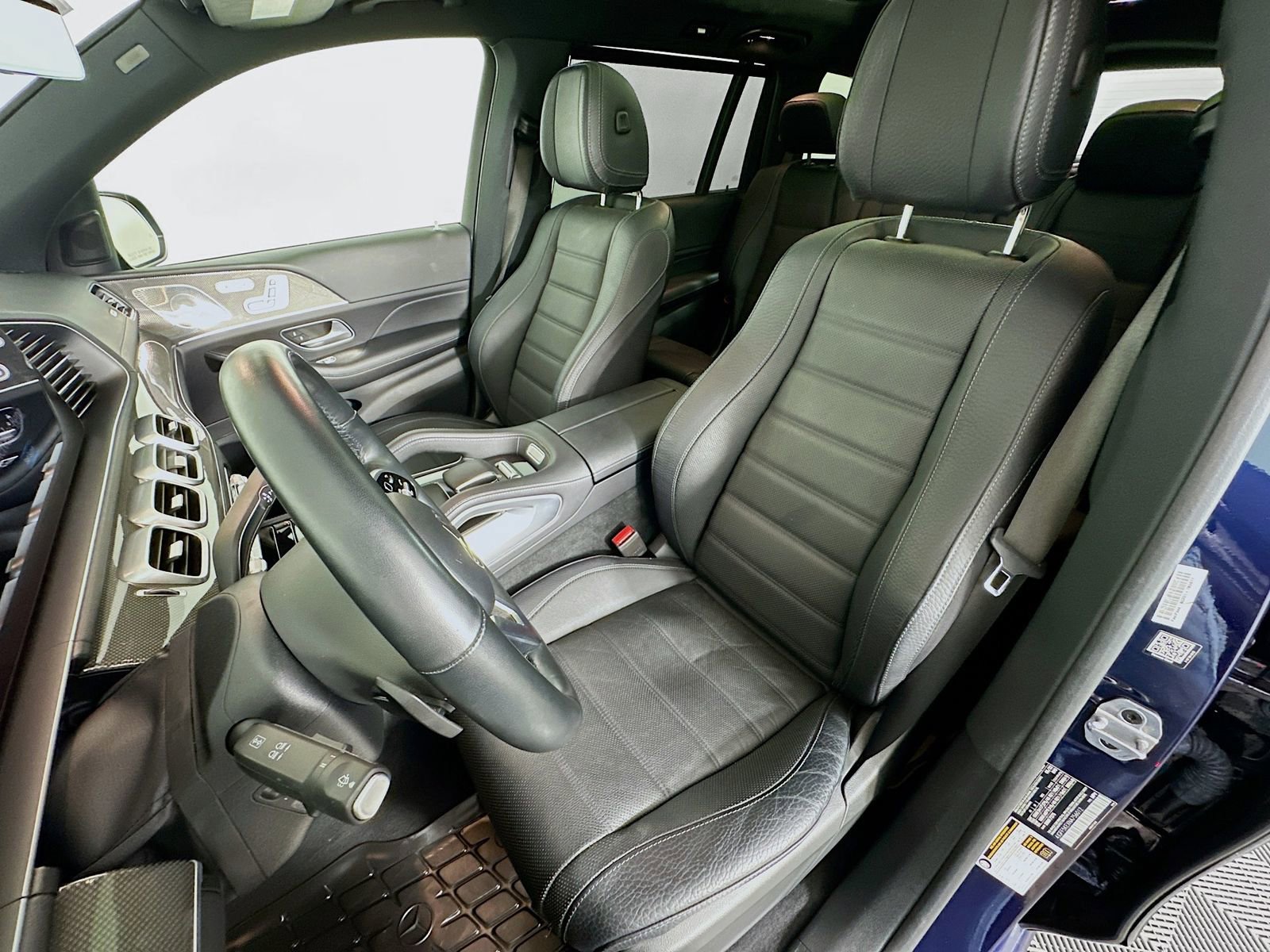 Used 2022 Mercedes-Benz GLS 450 4MATIC image 22