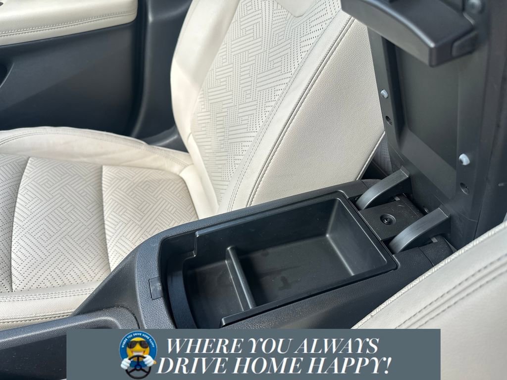 Used 2021 Buick Encore GX Essence w/ Experience Buick Package image 9