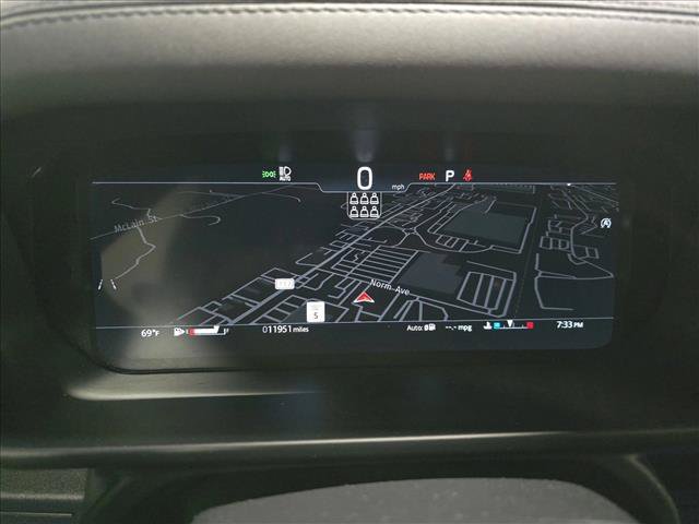 Used 2024 Land Rover Defender 130 X-Dynamic SE AWD/4WD image 18
