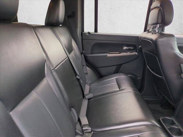 Used 2011 Jeep Liberty Limited Jet RWD image 17