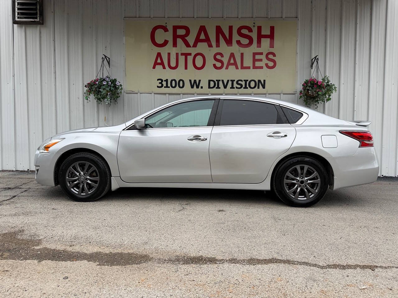 Used 2015 Nissan Altima 2.5 S w/ Special Edition Package FWD image 6