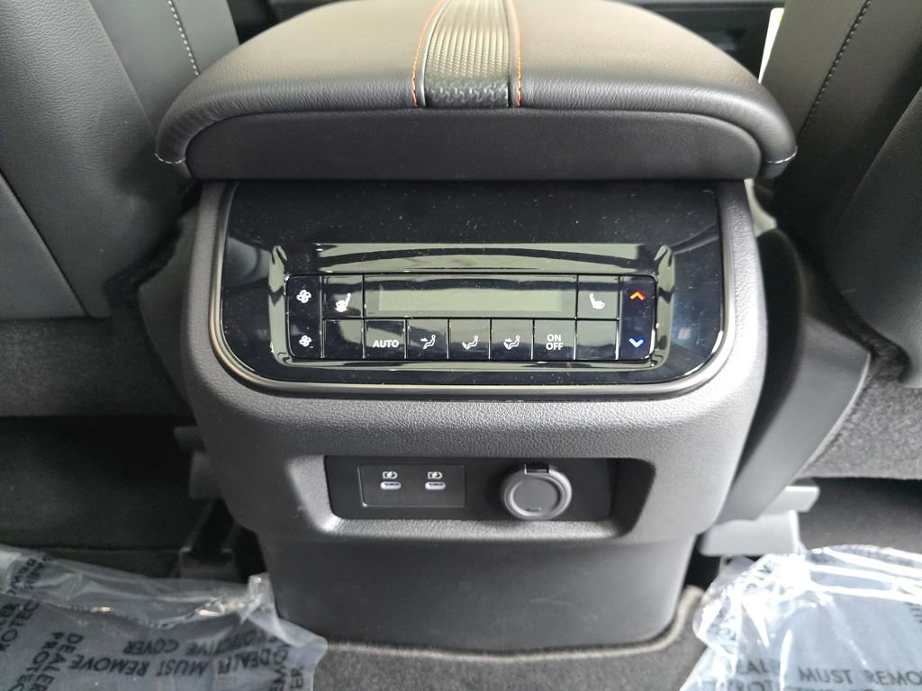 New 2025 Nissan Armada PRO-4X w/ Pro-4X Premium Package image 33