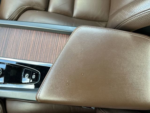 Used 2024 Volvo S60 B5 Ultimate image 24