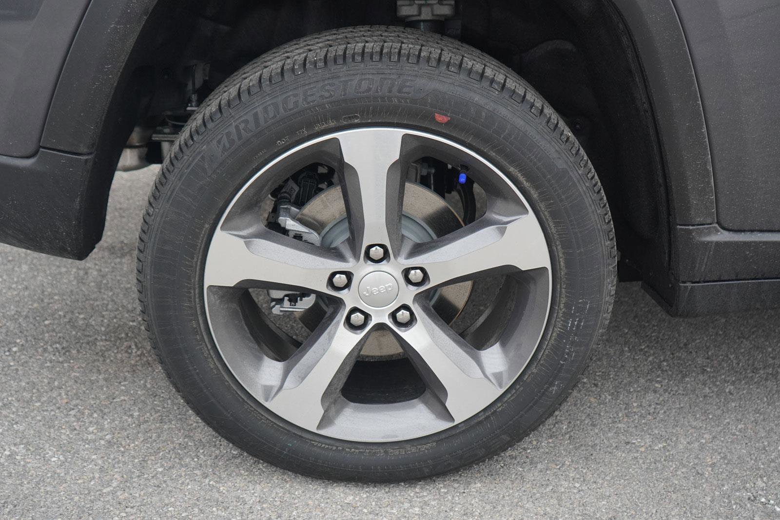 New 2026 Jeep Grand Cherokee Limited image 12