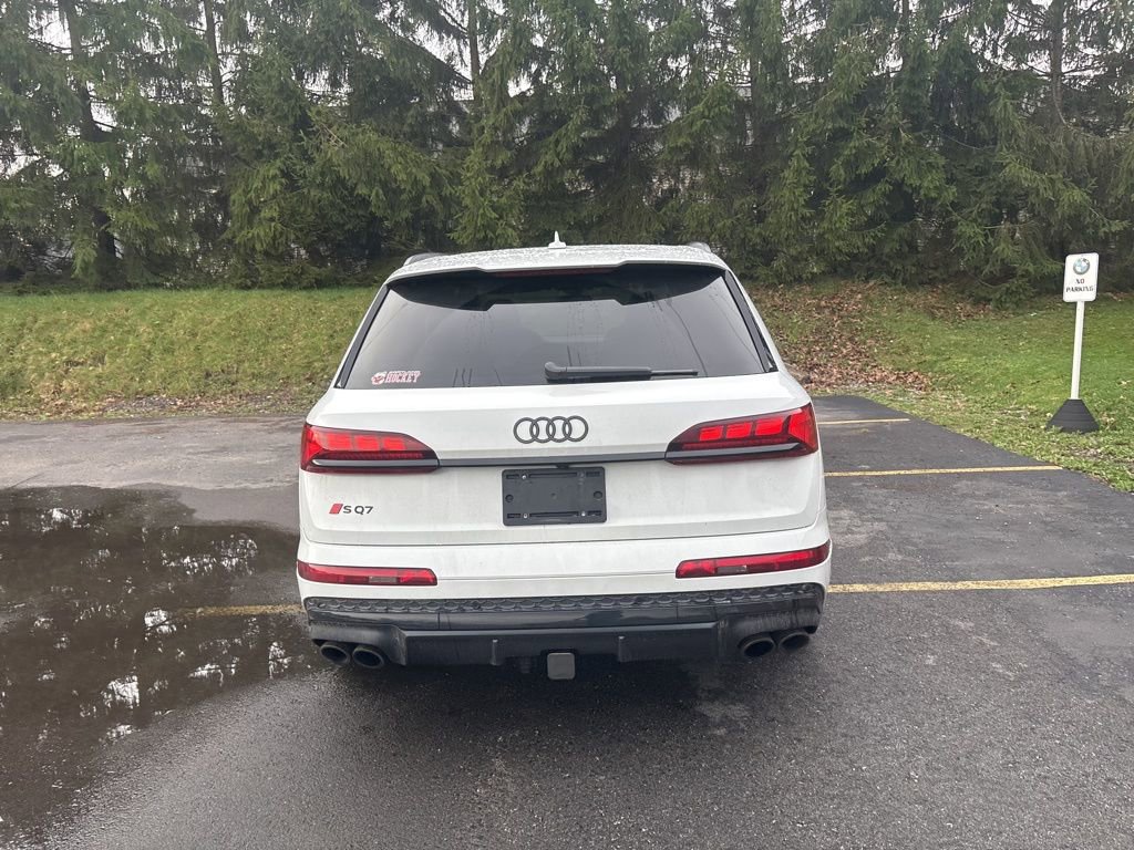 Used 2025 Audi SQ7 Prestige AWD/4WD image 5