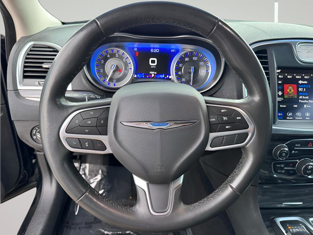 Used 2021 Chrysler 300 Touring L image 12