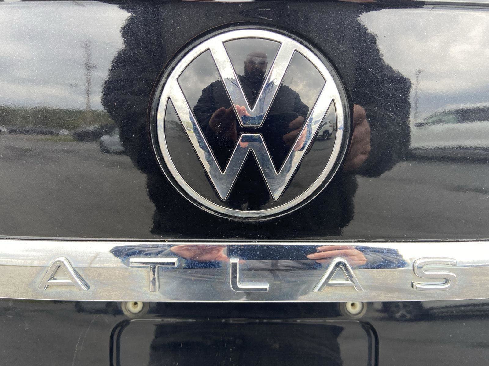 Used 2021 Volkswagen Atlas SEL Premium AWD/4WD image 12