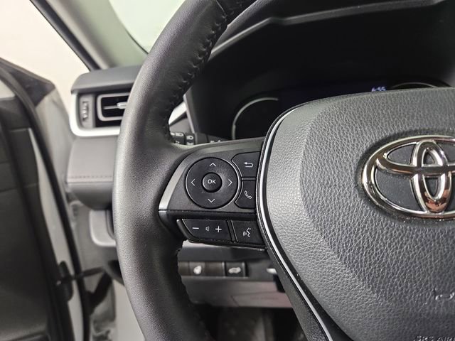 Used 2023 Toyota RAV4 XLE Premium image 22