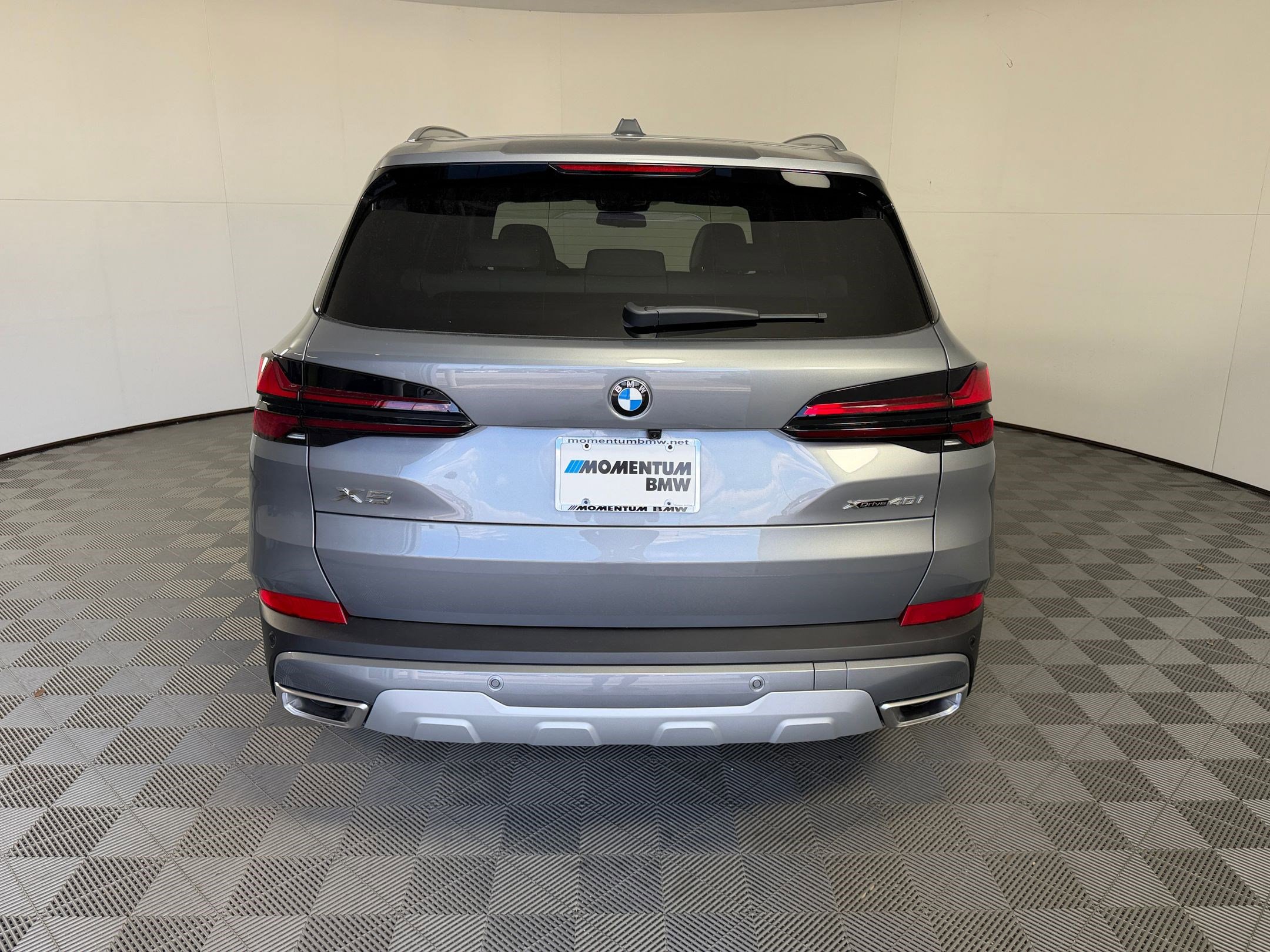 New 2026 BMW X5 xDrive40i w/ Climate Comfort Package AWD/4WD image 10