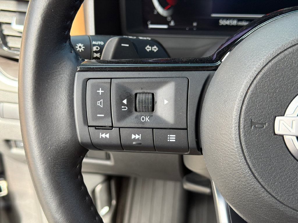 Used 2023 Nissan Rogue Platinum w/ Platinum Premium Package FWD image 26
