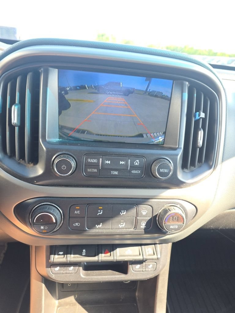 Used 2015 Chevrolet Colorado Z71 AWD/4WD image 47