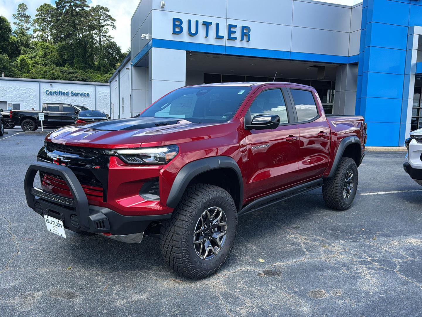 New 2025 Chevrolet Colorado ZR2 w/ Off-Road Front Bumper Package