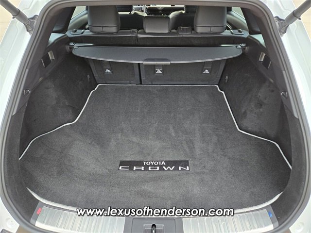 Used 2025 Toyota Crown Signia image 15