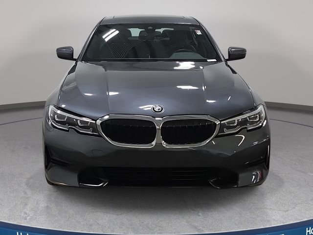 Used 2020 BMW 330i xDrive Sedan w/ Convenience Package AWD/4WD image 3