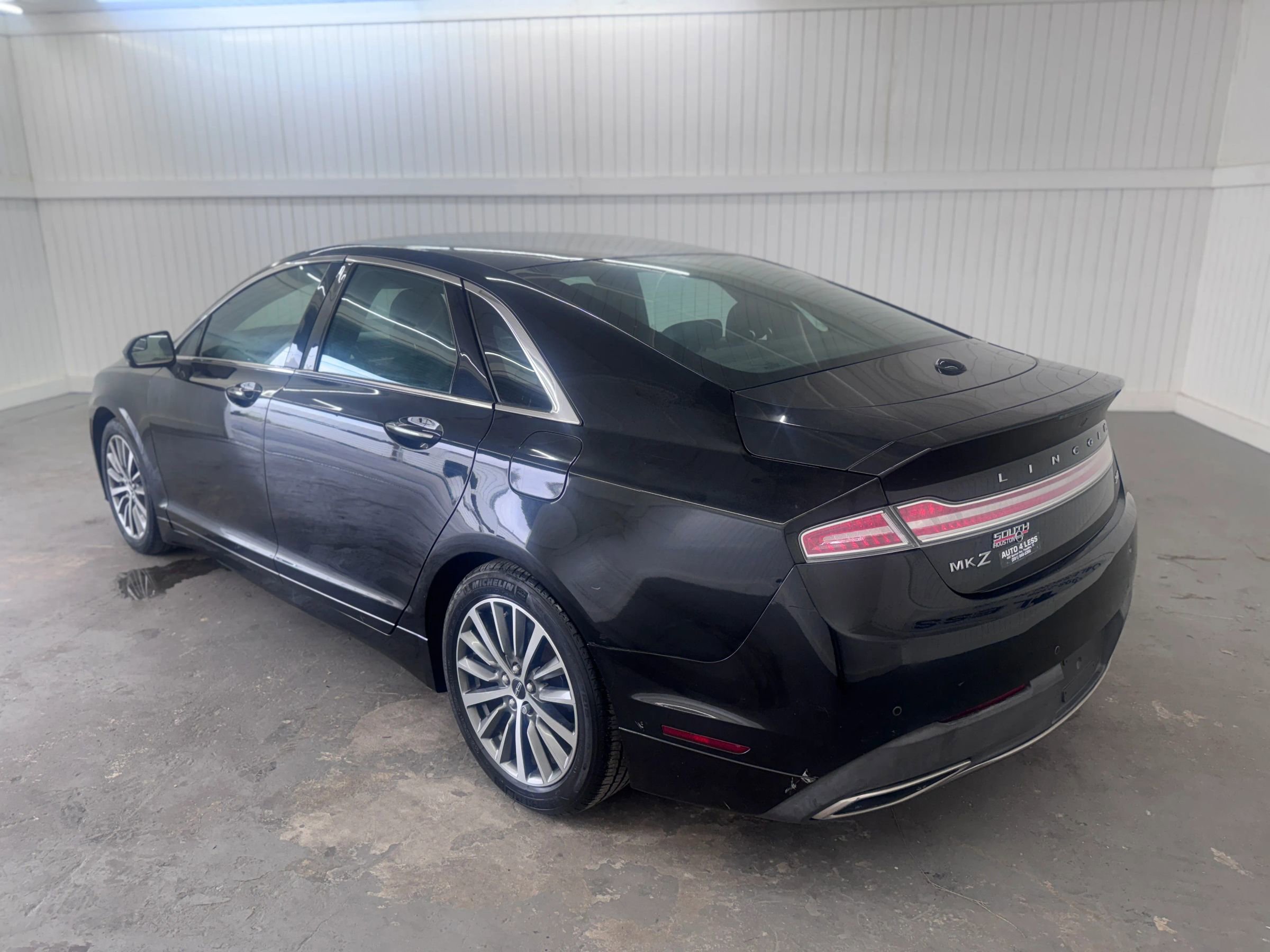 Used 2017 Lincoln MKZ Premiere FWD image 7