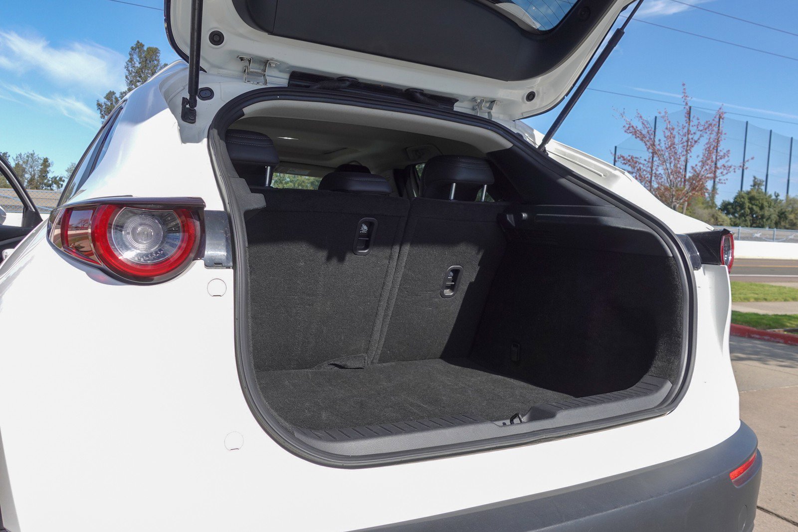 Certified 2025 MAZDA CX-30 AWD 2.5 S w/ Preferred Package image 24