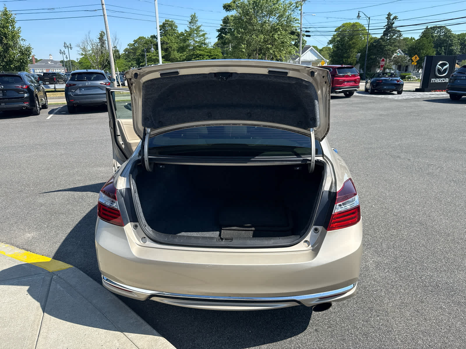 Used 2017 Honda Accord EX-L image 28