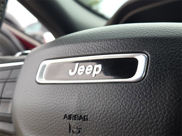 Used 2024 Jeep Grand Cherokee Altitude image 23