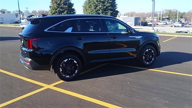 New 2026 Kia Sorento S image 3