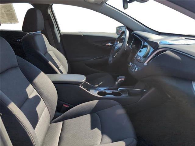 Used 2024 Chevrolet Malibu LT image 15
