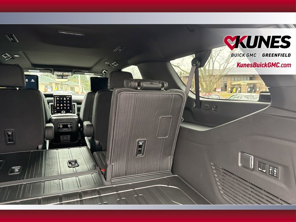 New 2026 GMC Yukon XL Denali w/ Denali Reserve Package image 44