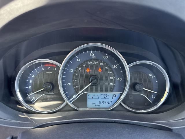 Used 2015 Toyota Corolla LE FWD image 18