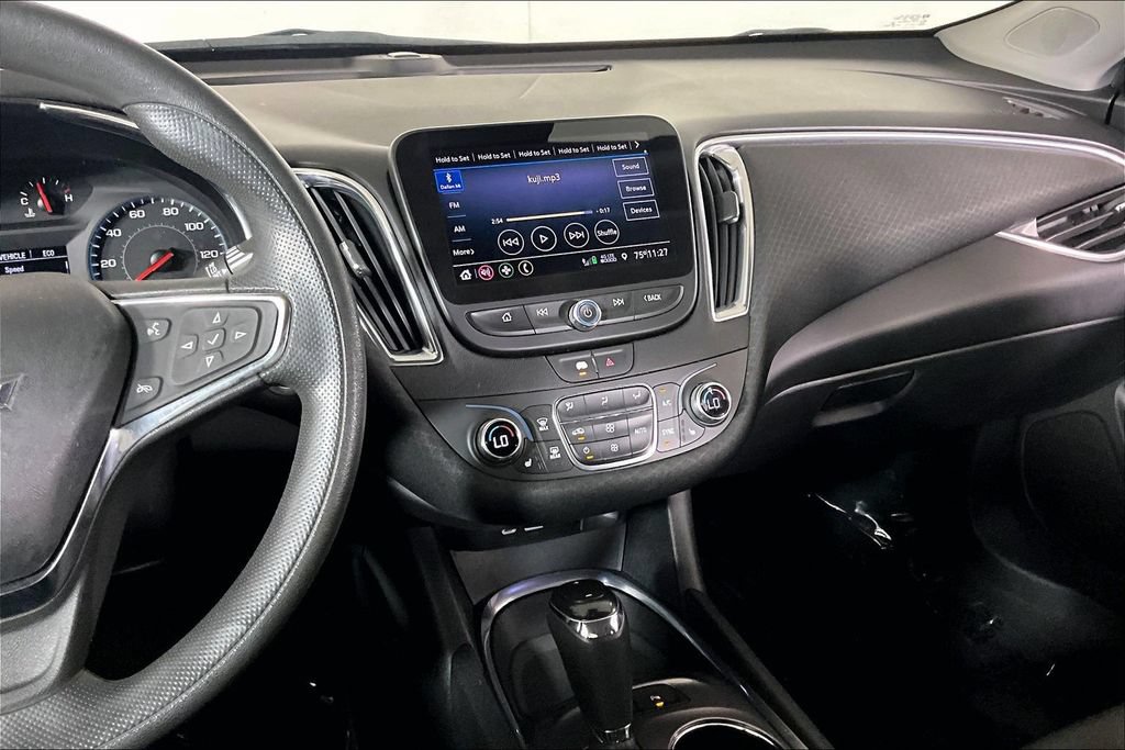 Used 2020 Chevrolet Malibu LT FWD image 5