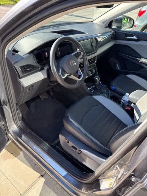 Used 2024 Volkswagen Taos SEL AWD/4WD image 11