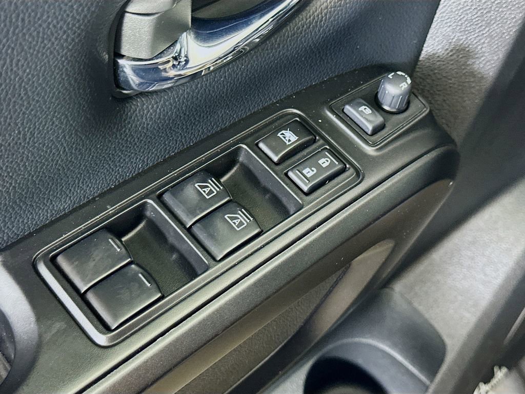 Used 2023 Nissan Titan PRO-4X w/ Pro-4x Convenience Package image 20