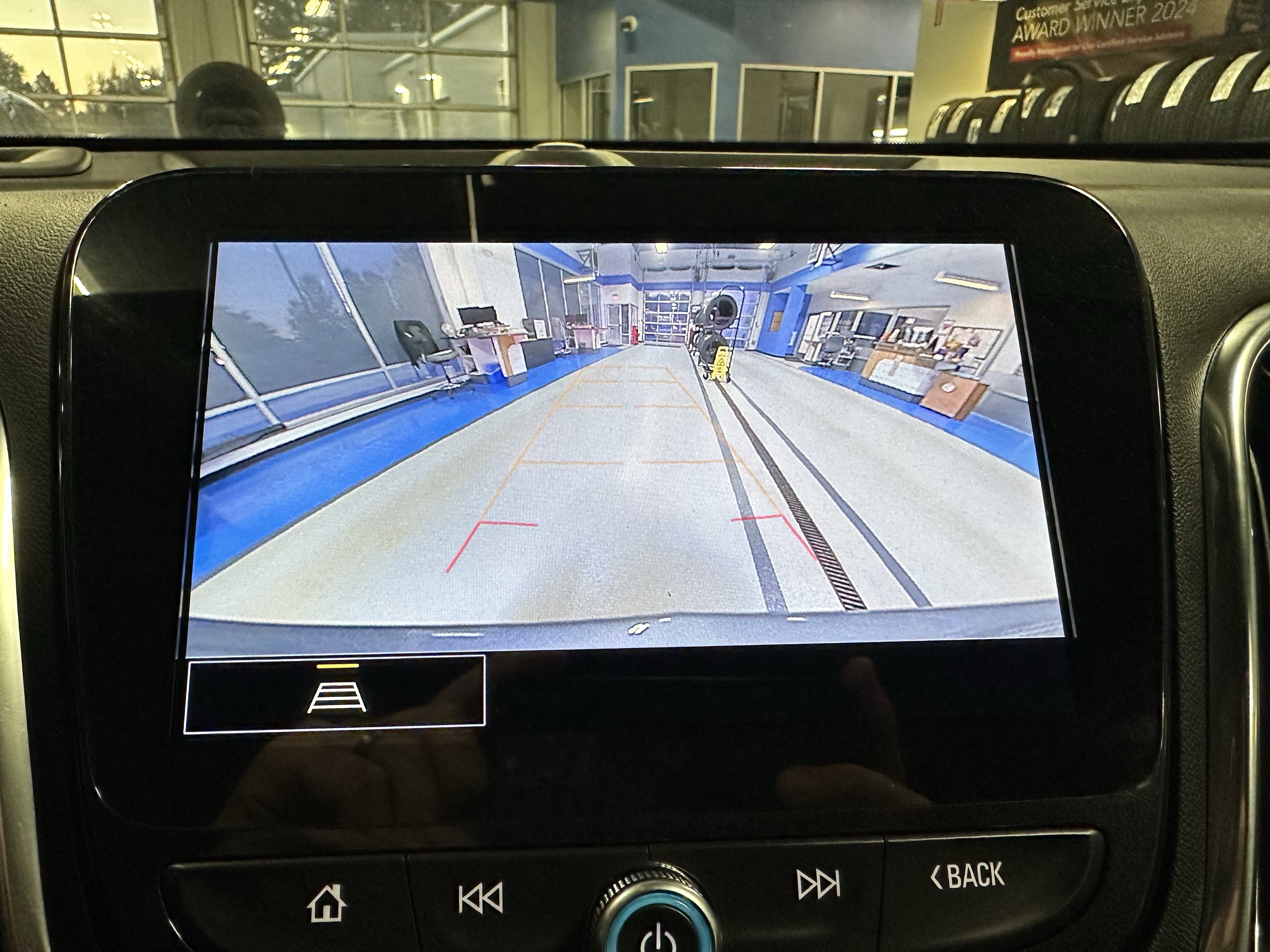 Used 2024 Chevrolet Equinox Premier image 13