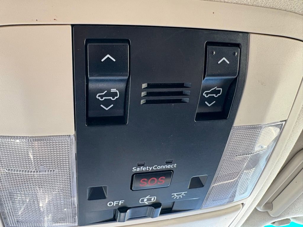 Used 2017 Lexus GX 460 Premium w/ Premium Package image 19