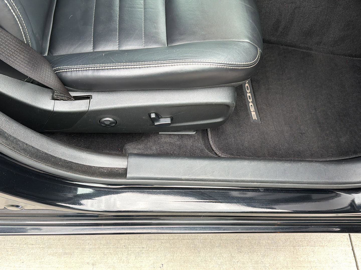 Used 2012 Dodge Charger R/T RWD image 30