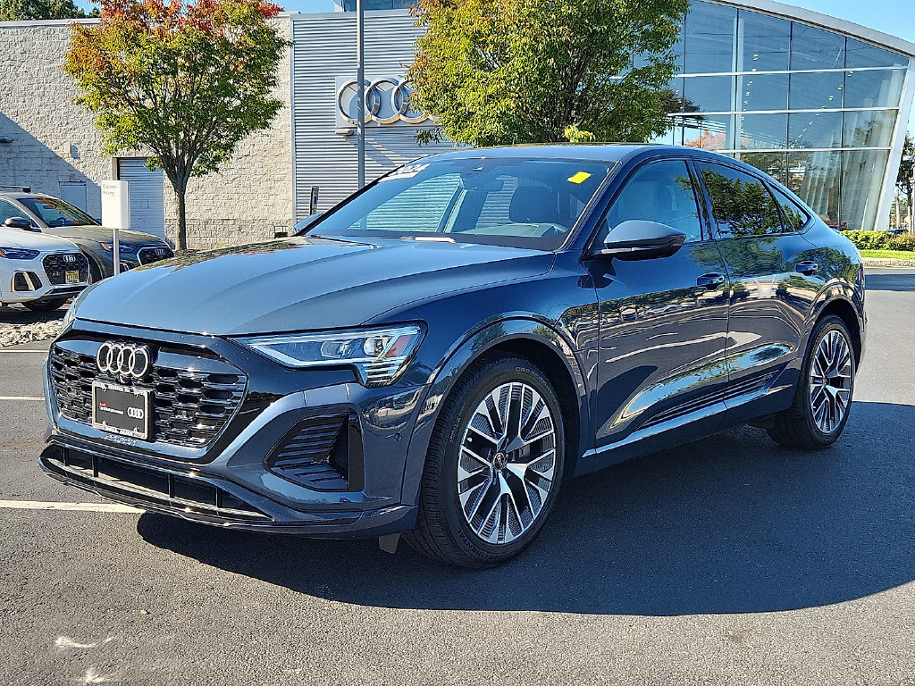 Certified 2024 Audi Q8 e-tron Premium Plus AWD/4WD image 9